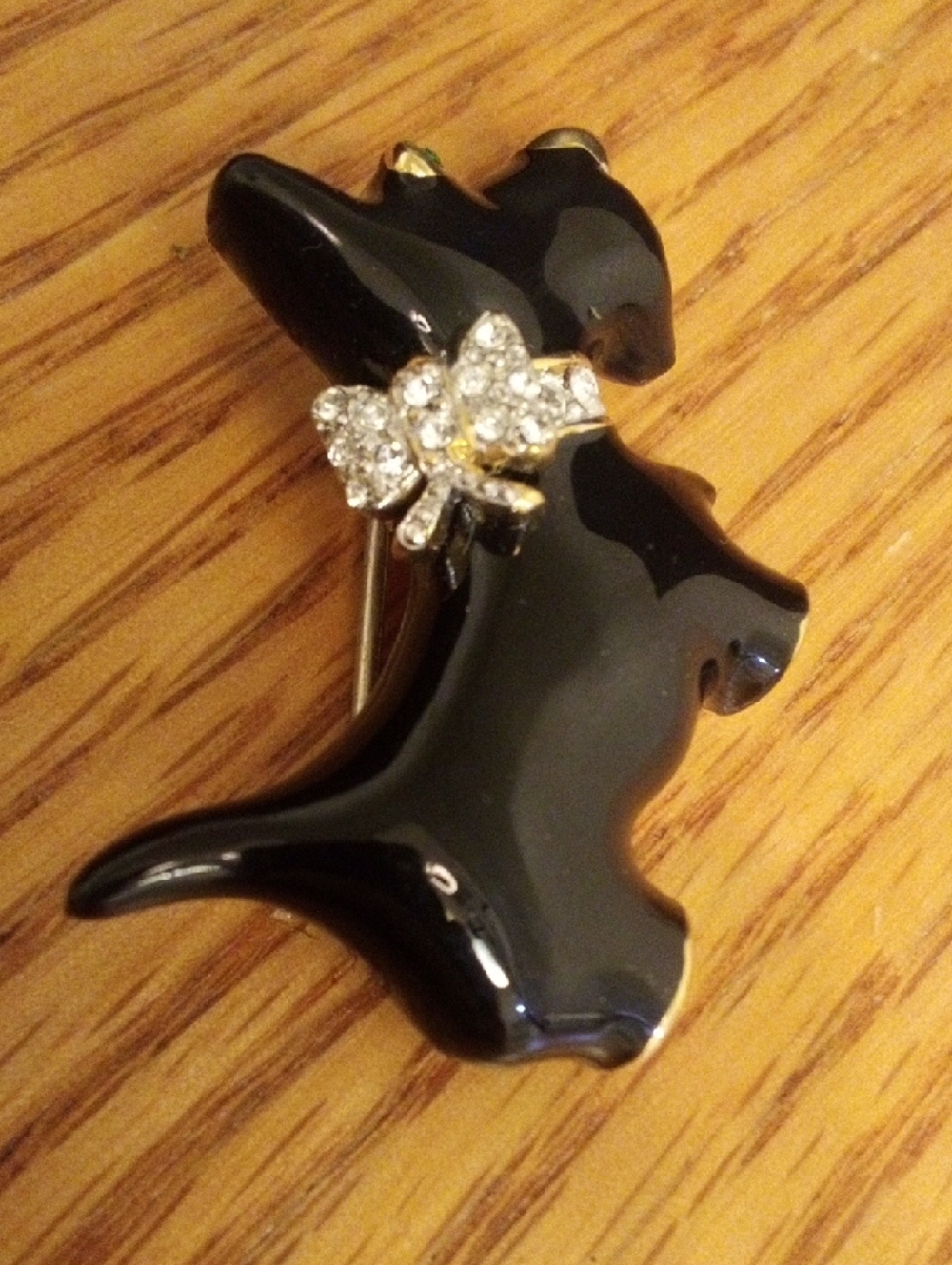 Black Scottie Dog Brooch with Crystal Collar - Picture 3 of 5